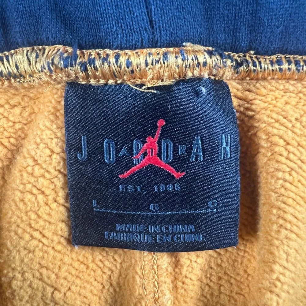Jordan Nike Jumpman Mens Fleece Shorts Large Yellow Gold Stripe Graphic